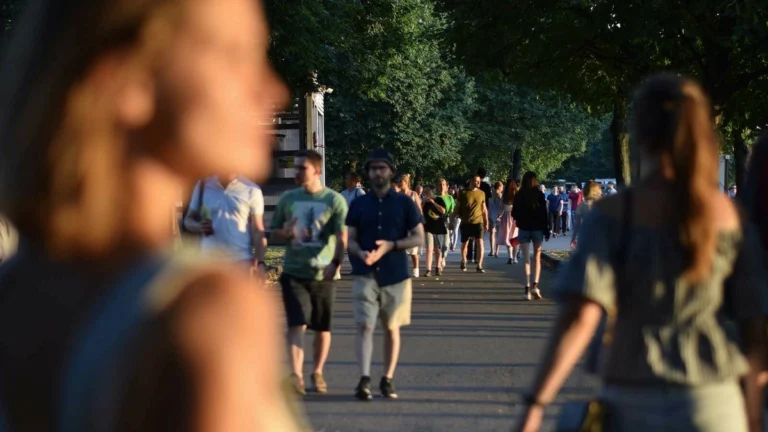 Fraichoù, l’alternative française à Google Maps pour marcher à l’ombre en ville !